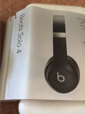 Solo 4 Wireless Headphones - Black